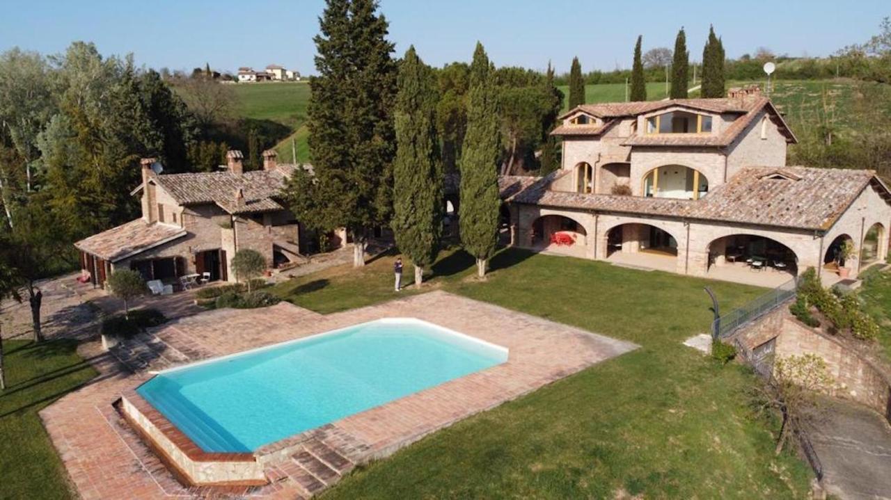Miataland Bed & Breakfast Collazzone Dış mekan fotoğraf